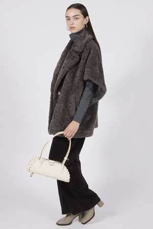 リナージオ/LIGNAGGIOのラム風フェイクフレンチスリープジレ(110800/110806)