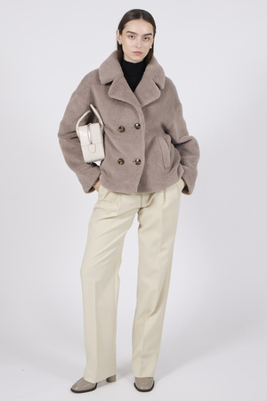 リナージオ/LIGNAGGIOのECOPELラムシャーリング風ショートジャケット(110800/110801)