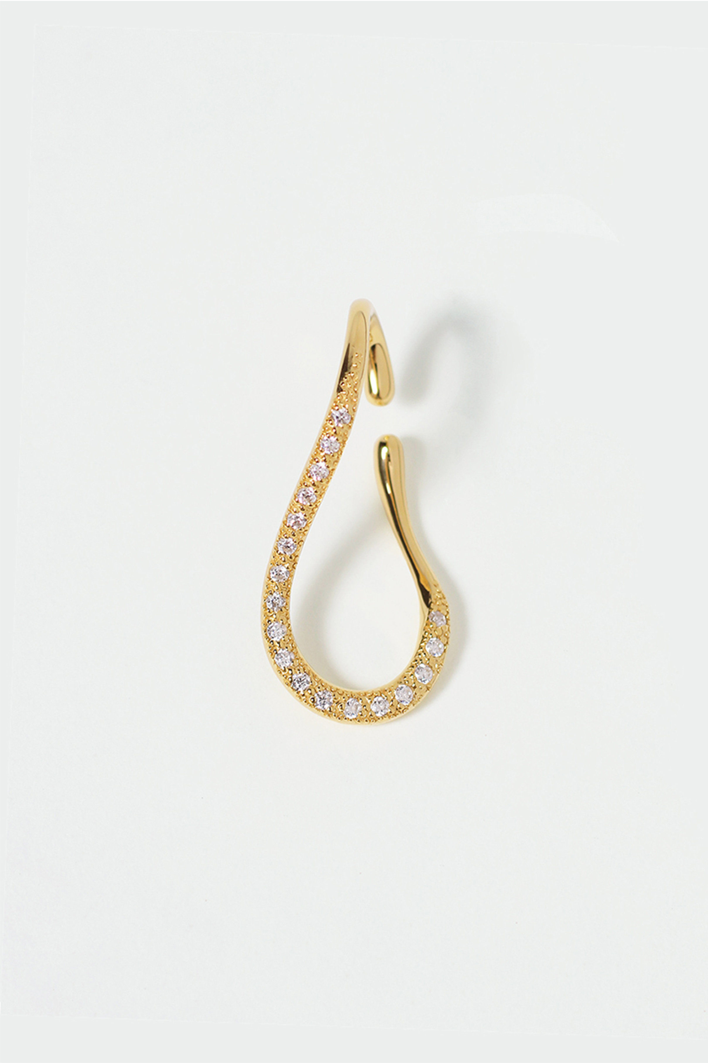 アヤミ ジュエリー/AYAMI jewelryのWavy Oval Single イヤ‐カフ（片耳用）(ゴールド/AE-R211312)