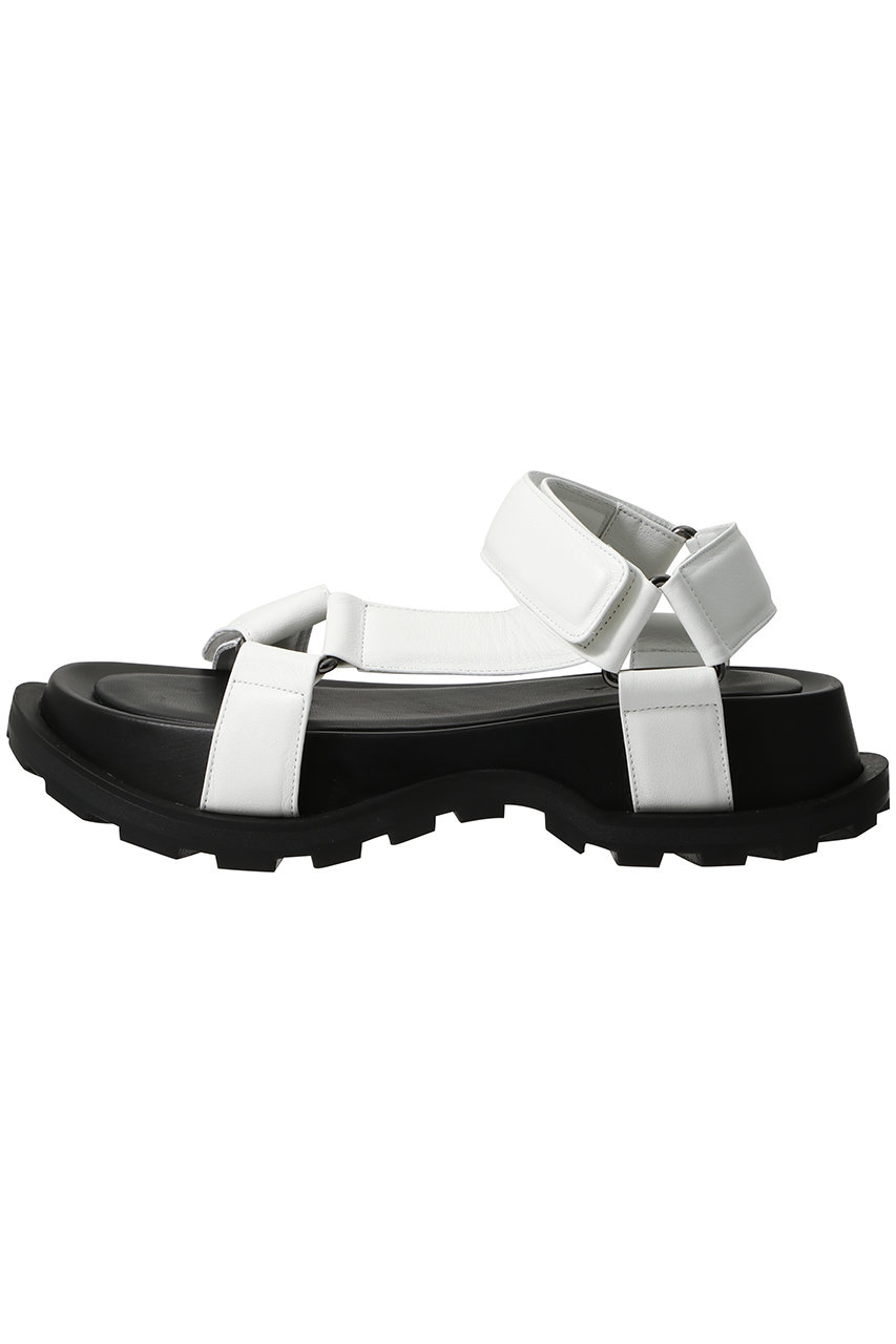 SACRA(サクラ)｜パディングレザーサンダル/オフホワイト の通販