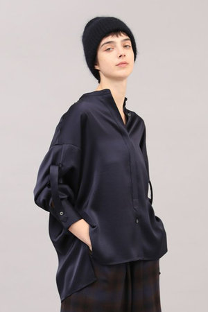 SACRA サクラ ブラウス？カットソー ネイビー SACRA｜サクラのブラウス・シャツ通販｜ELLE SHOP (エル・ショップ)