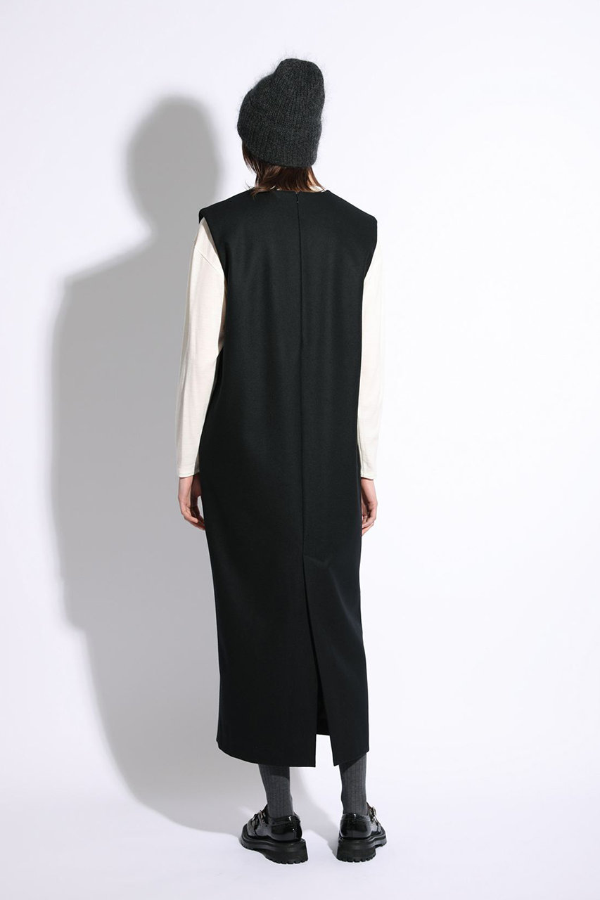 SACRA(サクラ)｜ハイカウントメルトンVネックワンピース/ブラック の