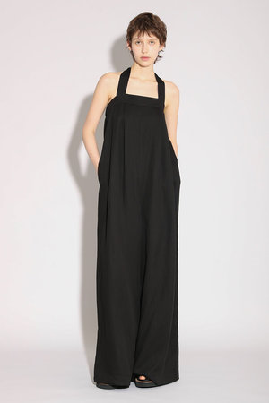 サクラ/SACRAのセルロースナイロンツイルタンブラーホルターネックオールインワン