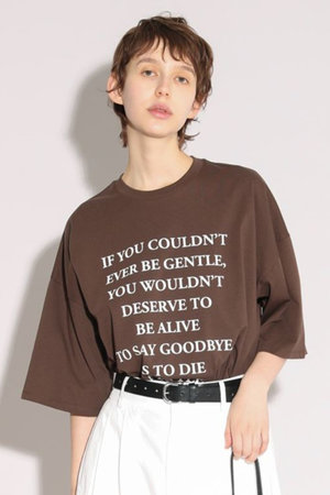 サクラ/SACRAのコットンプリントカットソー