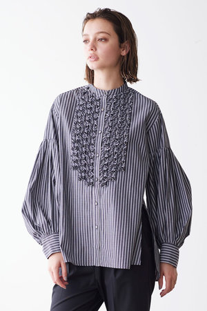 マリリンムーン/MARILYN MOONのモダンタックフリルワッシャーブラウス