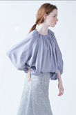 ギャザーバルーンサテンブラウス