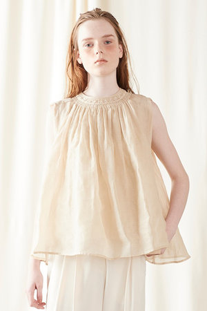 マリリンムーン/MARILYN MOONのタックテクニックシアーコットンフレアブラウス