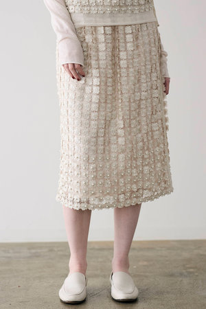 マリリンムーン/MARILYN MOONの【SOI-MeME】パールラメレーススカート(110700/110702)