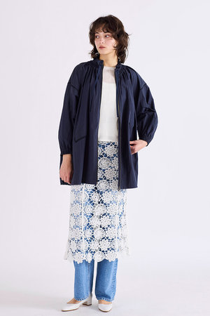 マリリンムーン/MARILYN MOONのシャーリングギャザーエンブロイダリーミディブルゾン(110800/110802)