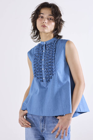 マリリンムーン/MARILYN MOONのモダンタックフリルフレアブラウス(110400/110401)