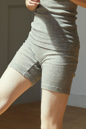 プリスティン/PRISTINEのヤクテレコ3分丈ボトム(512000/512002)