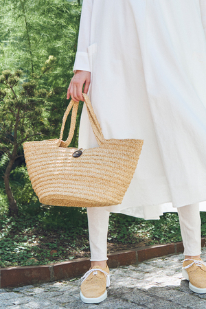 プリスティン/PRISTINEのラフィアブレードマルシェバッグ(120500/120501)