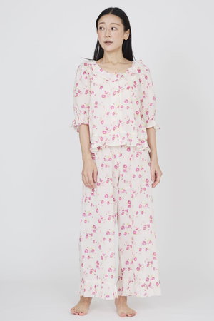 ナナデェコール/nanadecorのフレンチローズフリルパンツ(111000/111002)