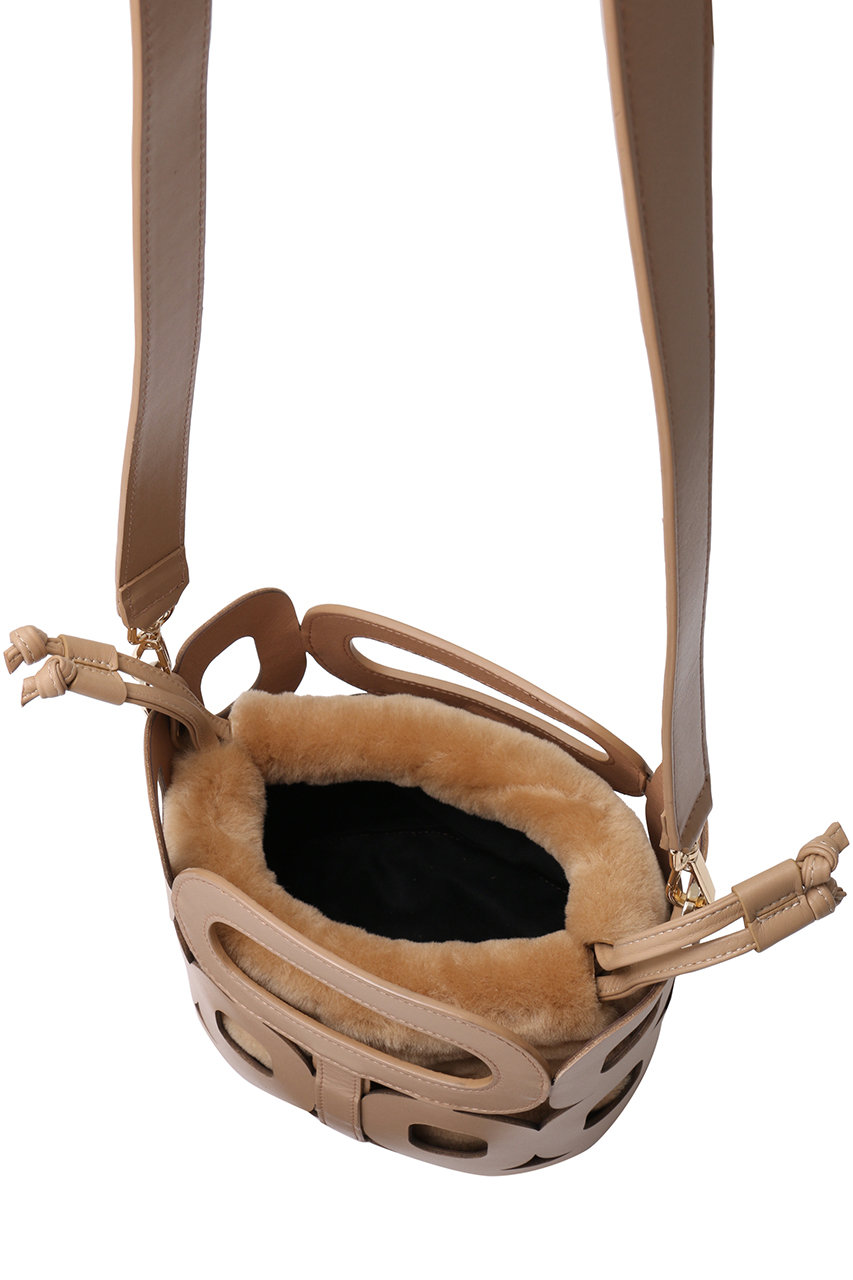 【新品・未使用】PELLICO / CONTE ラタン ハンドバッグ 新品・未使用】PELLICO / CONTE ラタン ハンドバッグ