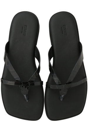 ペリーコ/PELLICOの【ELLE SHOP限定】【PELLICO SUNNY】クロコ型押しトングサンダル