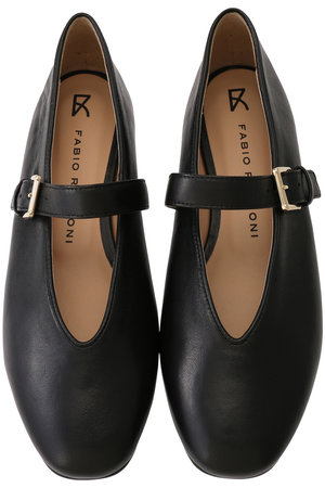 新品 MM6 黒 メリージェーン パテント フラットシューズ 新品 MM6 黒 メリージェーン パテント フラットシューズ メゾン