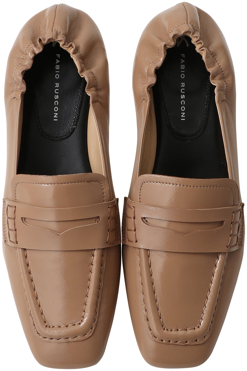 ファビオ ルスコーニ/FABIO RUSCONIのパテントシャーリングローファー(ベージュ/3044)