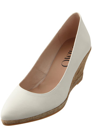 エスメラルダ/Esmeraldaの【GAIMO】ポインテッドエスパドリーユパンプス(130100/130101)