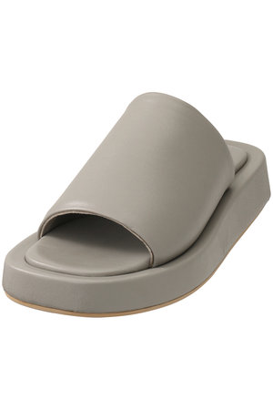 エスメラルダ/Esmeraldaの【FABIO RUSCONI】パフィーサンダル(130200/130201)