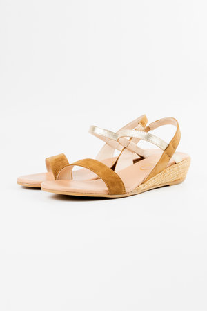 エスメラルダ/Esmeraldaの【GAIMO】バイカラーストラップサンダル(130200/130201)