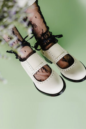 エスメラルダ/Esmeraldaの【BONTRE】フロントゴアブローグシューズ(130400/130403)