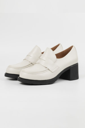 エスメラルダ/Esmeraldaの【BONTRE】チャンキーヒールローファー(130400/130403)