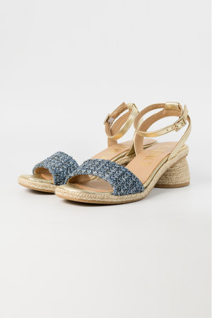 エスメラルダ/Esmeraldaの【GAIMO】スクエアトゥストラップサンダル/EVONY(130200/130201)