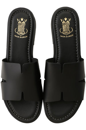 エスメラルダ/Esmeraldaのカットデザインフラットサンダル(130200/130204)