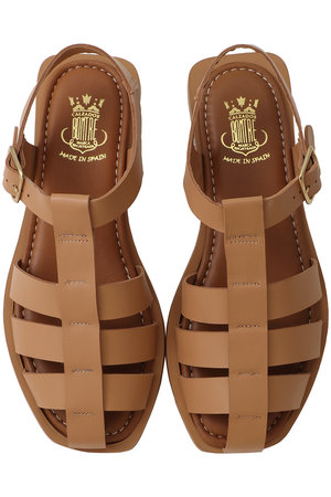 エスメラルダ/Esmeraldaのローヒールグルカサンダル(130200/130201)