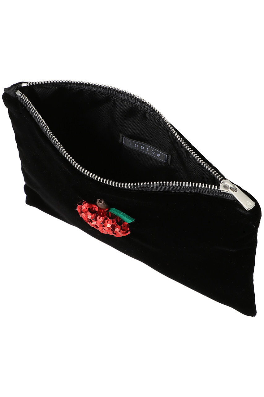 LUDLOW(ラドロー)｜Flat pouch M(Apple)/ブラック の通販｜ELLESHOP