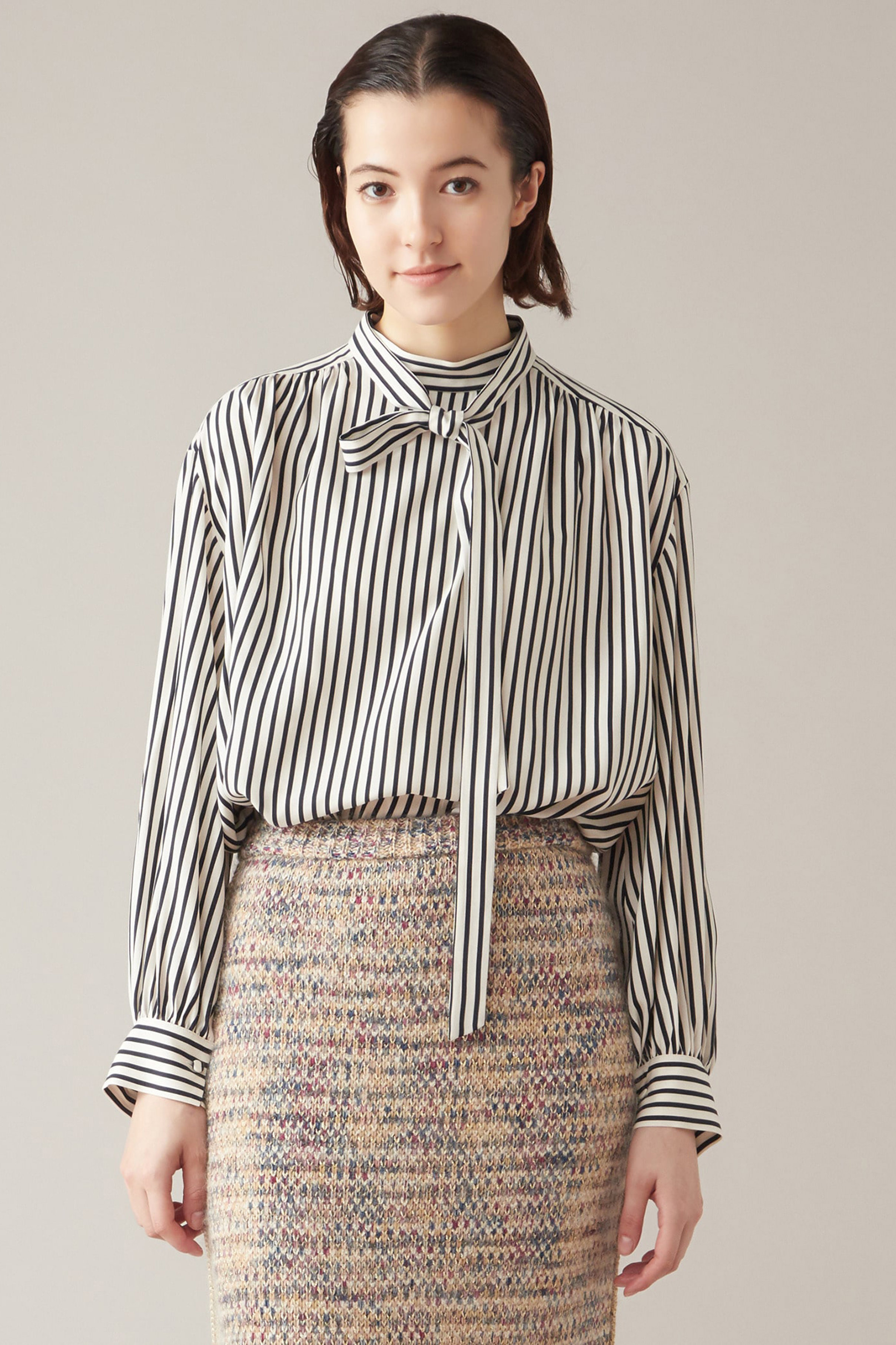 martinique サテンボータイブラウス (ストライプ, F) マルティニーク ELLE SHOP martinique サテンボータイブラウス (ストライプ, F) マルティニーク ELLE SHOP