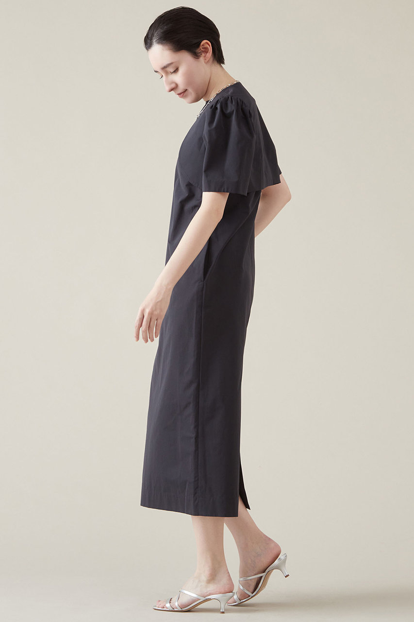 ほぼ新品♡martinique/ステッチスクエアネックワンピース マルティニーク martinique（マルティニーク）の「martinique/ステッチスクエア