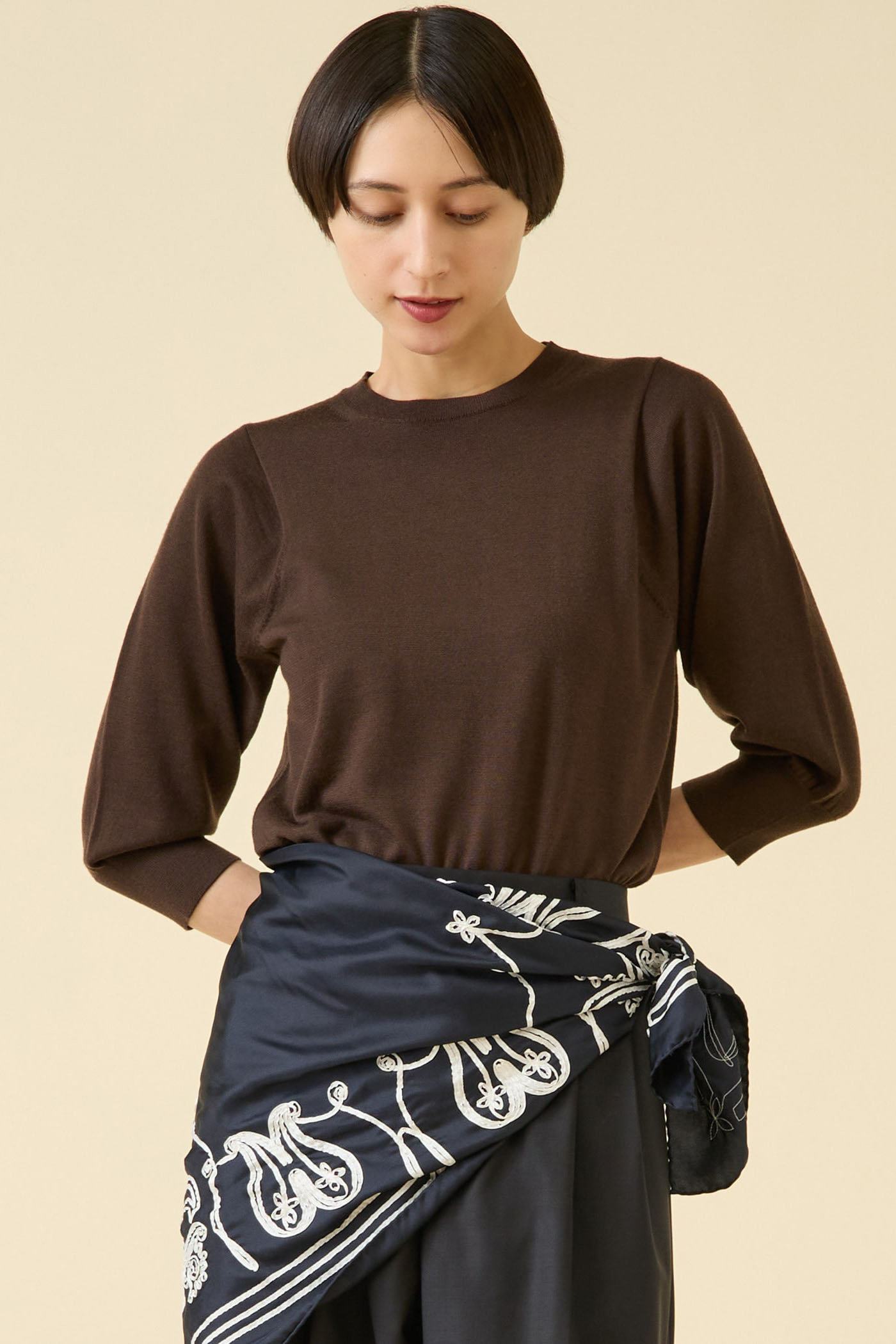 martinique 《定番》ESSENTIALプルオーバー(アンサンブル可) (ブラウン, F) マルティニーク ELLE SHOP martinique 《定番》ESSENTIALプルオーバー(アンサンブル可) (ブラウン, F) マルティニーク ELLE SHOP