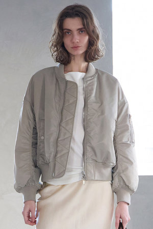 マルティニーク/martiniqueの【予約販売】《別注》【upper hights】THE U-4 MA-1(110800/110801)