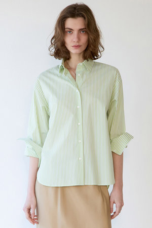 マルティニーク/martiniqueの【予約販売】ESSENTIAL レギュラーシャツ