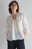 ラミーネックギャザーブラウス