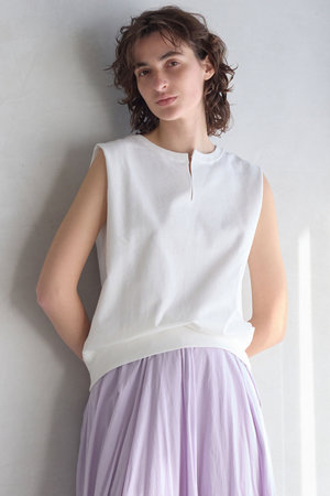 マルティニーク/martiniqueの【予約販売】ライトスウェットノースリーブ(110100/110101)