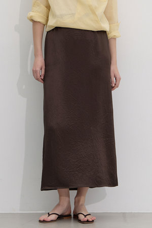 マルティニーク/martiniqueの【予約販売】ヴィンテージライクサテンロングスカート(110700/110703)