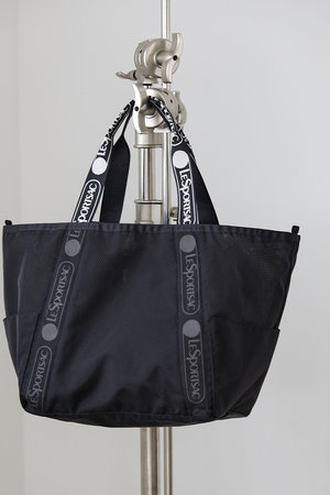 マルティニーク/martiniqueの【予約販売】《別注》【LeSportsac】1043 E/W REVERSIBLE PKT TOTE(Mesh)(120200/120201)
