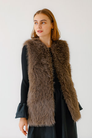 デザインワークス/DESIGNWORKSのフェイクファージレ(110800/110806)