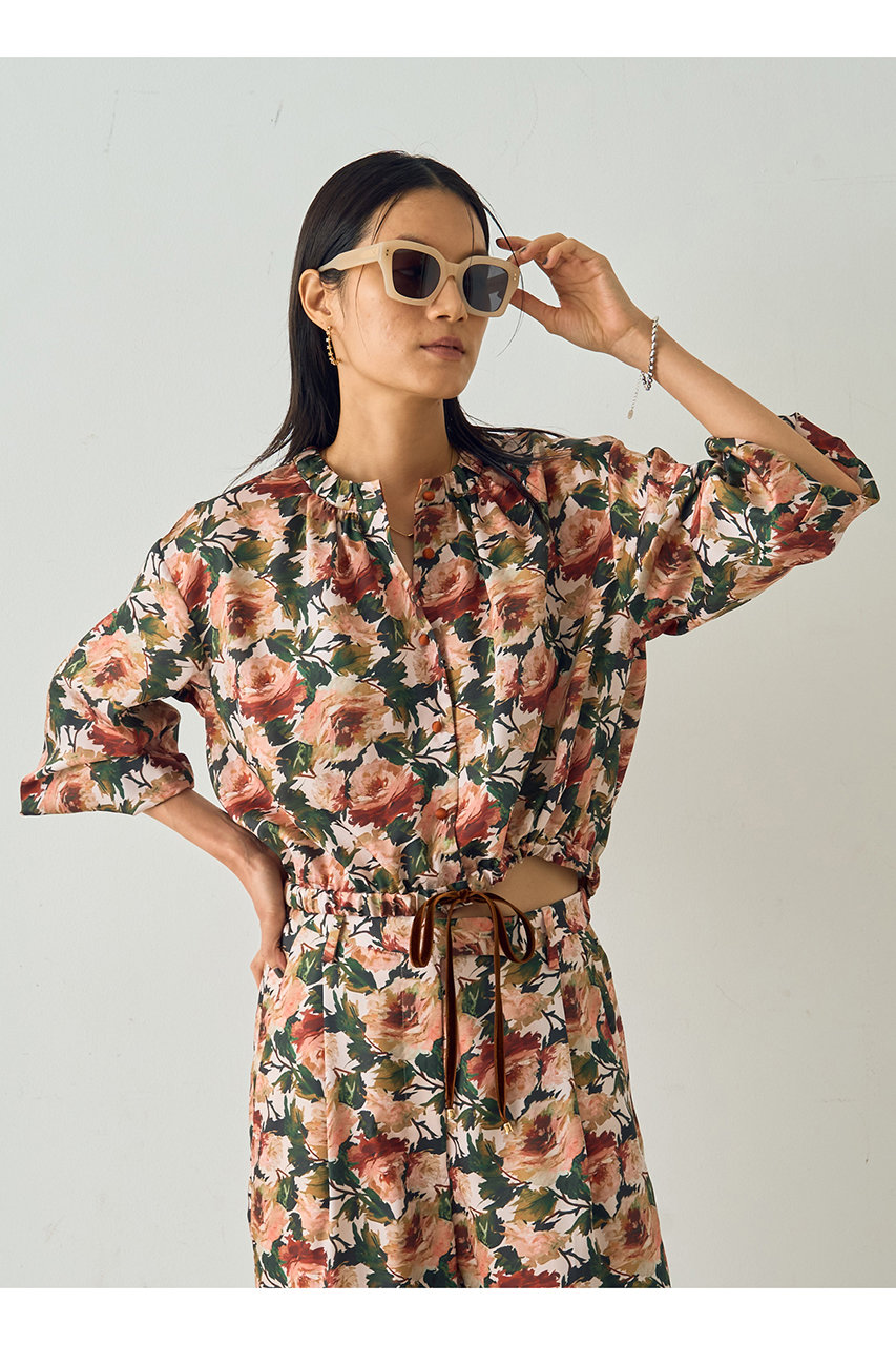 デザインワークス/DESIGNWORKSの【セットアップ対応】【BEAUVET】フラワープリントショートブラウス(ソノタ/35510310011)