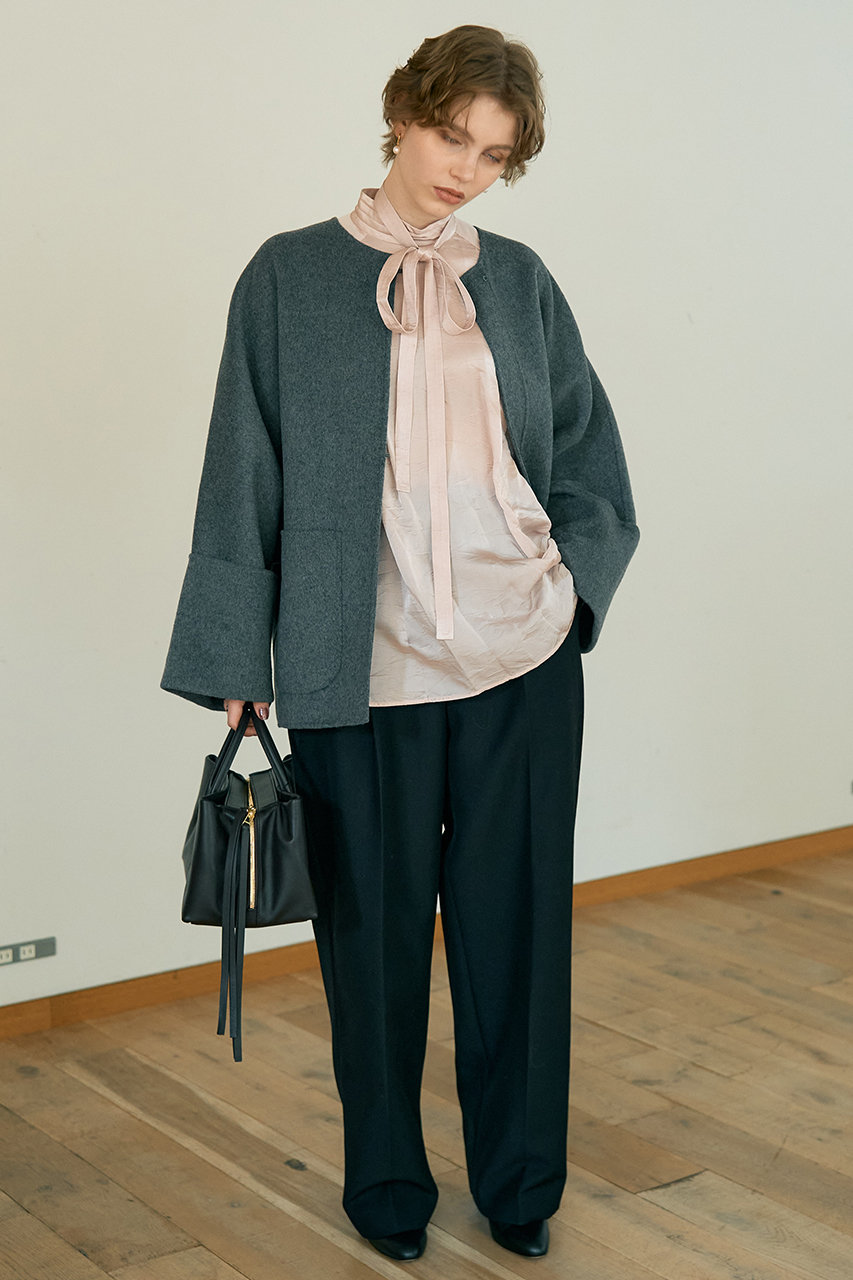 K*︎様 weakend ウィークエンド ボウタイブラウス＆コラボバッグ付き新品 K*︎様 weakend ウィークエンド ボウタイブラウス＆コラボバッグ付き