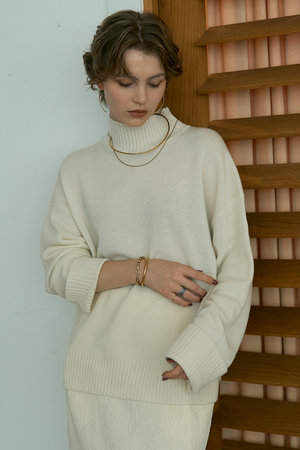 デザインワークス/DESIGNWORKSのカシミヤ混バックダブルスリットモックネックプルオーバー(110300/110301)