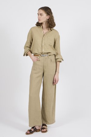 シチズンズ・オブ・ヒューマニティ/CITIZENS of HUMANITYのBRYNN ドローストリングリネンパンツ(110600/110601)