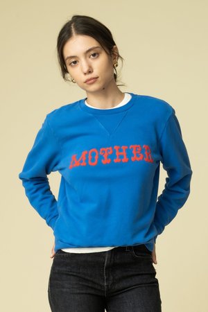 マザー/MOTHERのTHE DORITO CAMPER ロゴスウェット（WHO）(110100/110105)