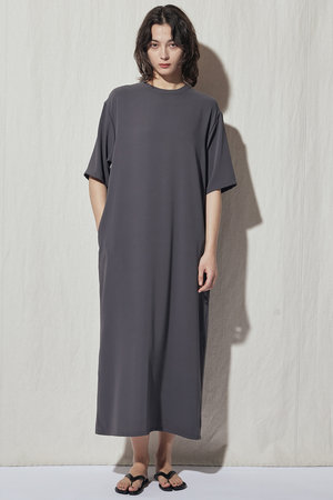 フローレント/FLORENTのマットサテンワンピース