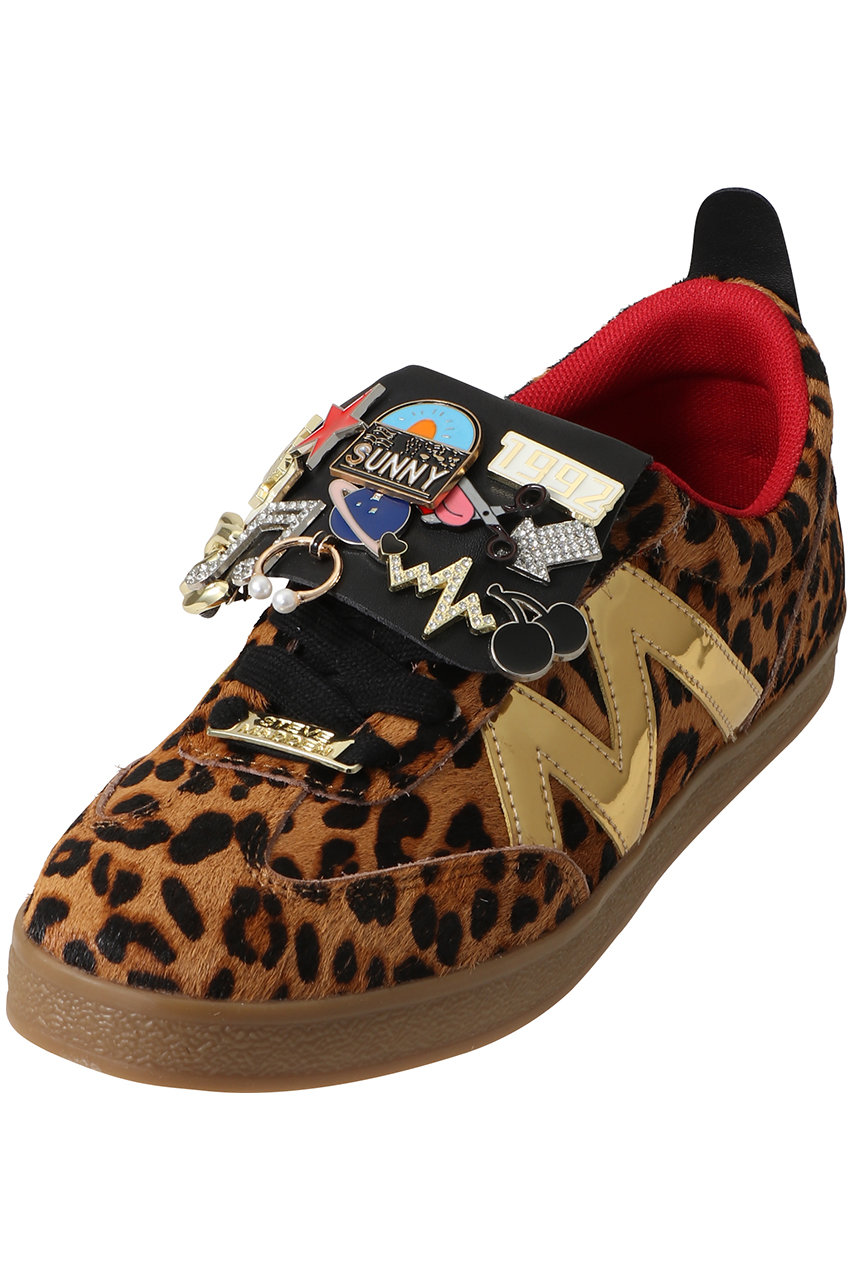 STEVE MADDEN(スティーブ・マデン)｜DIVULGE-L バッジ付レオパード