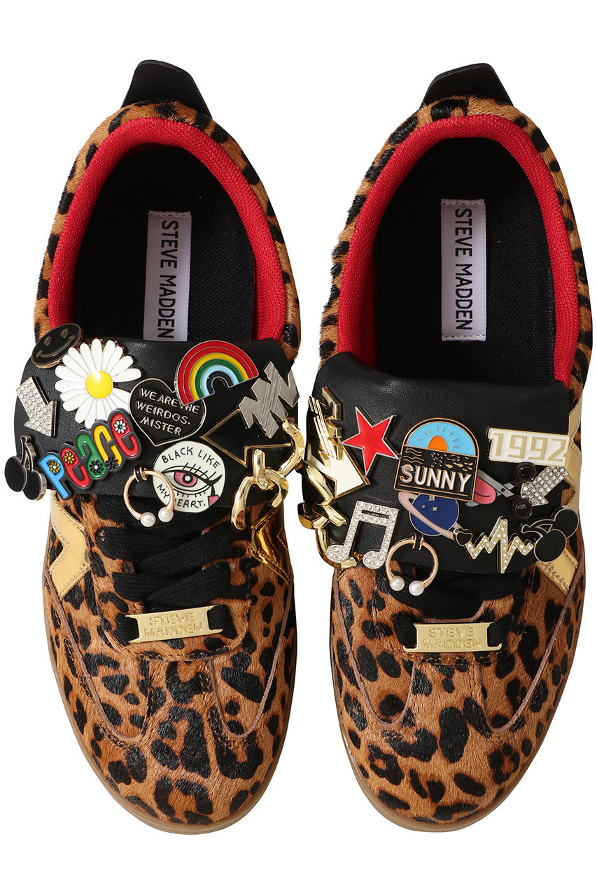 STEVE MADDEN(スティーブ・マデン)｜DIVULGE-L バッジ付レオパード