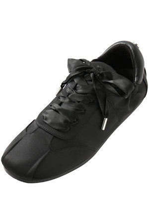 スティーブ・マデン/STEVE MADDENのARTISTE サテンレースアップバレエスニーカー(130500/130501)