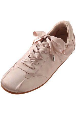 スティーブ・マデン/STEVE MADDENのARTISTE サテンレースアップバレエスニーカー(130500/130501)